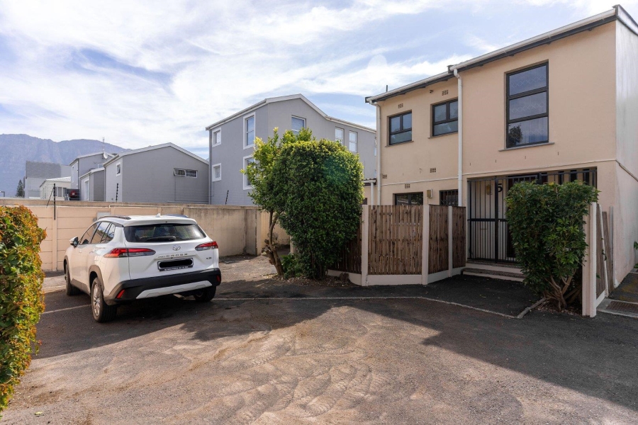3 Bedroom Property for Sale in Claremont Western Cape